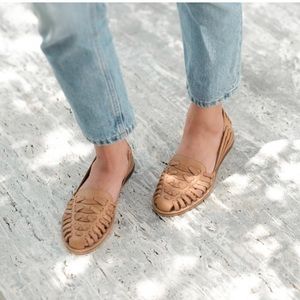 Nisolo Huaraches - almond - size 7.5